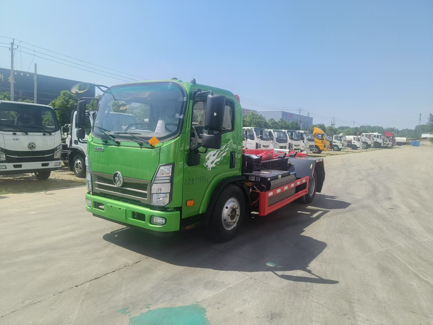 重汽王牌純電動(dòng)12噸勾臂垃圾車(chē)